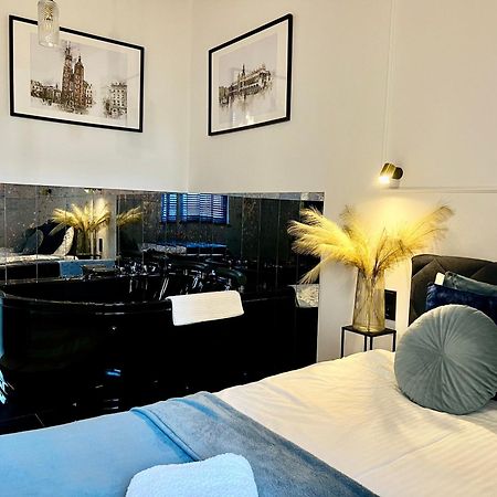 Krakow Old Town Apartment Jacuzzi - Wymeldowanie Do 13 Esterno foto